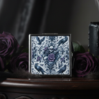 Raven Compact Mirror Lifestyle Image